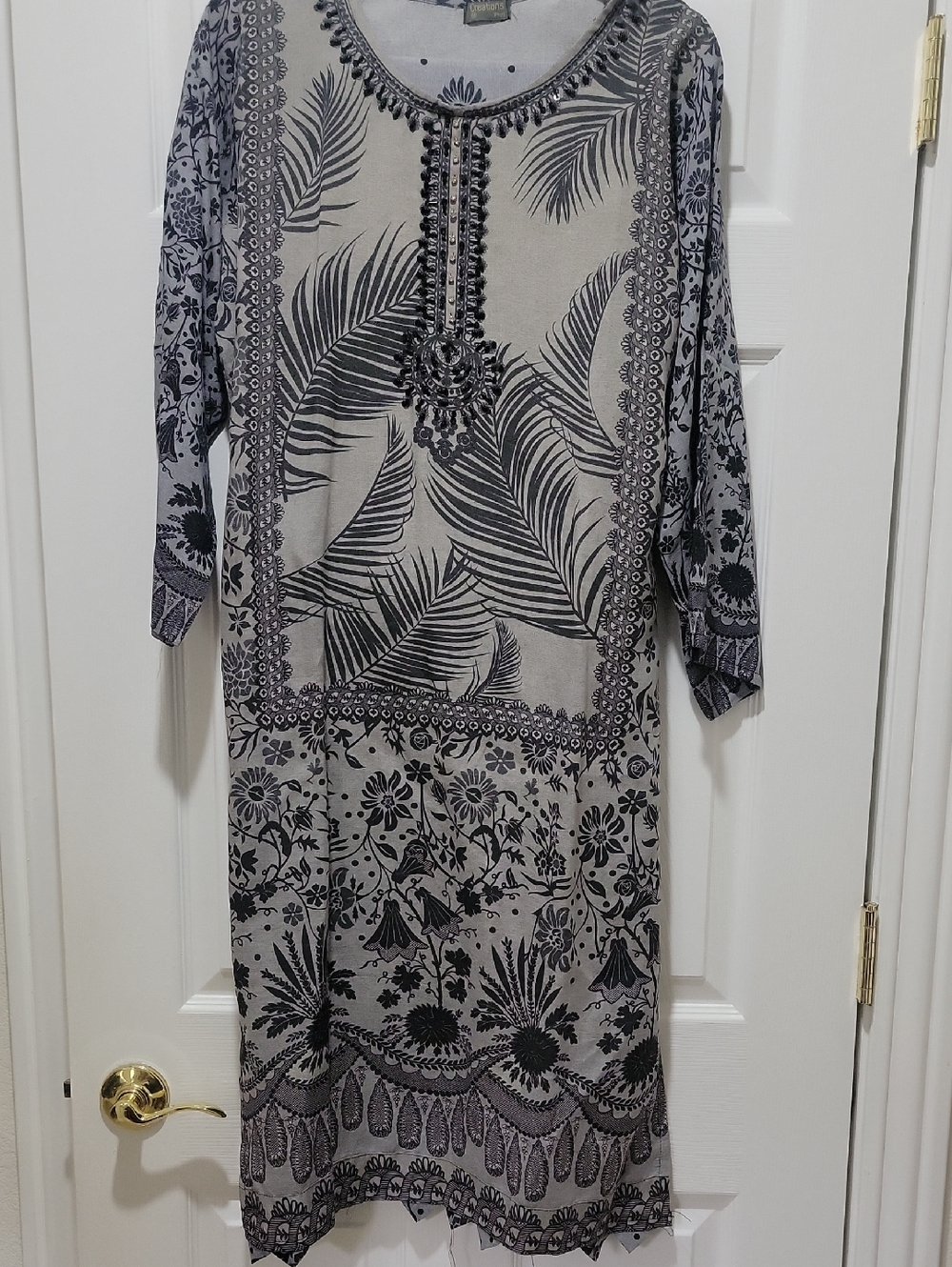 Embellished Boho Tunic Dress in Light Gray and Black.NEW.2 Piece Set